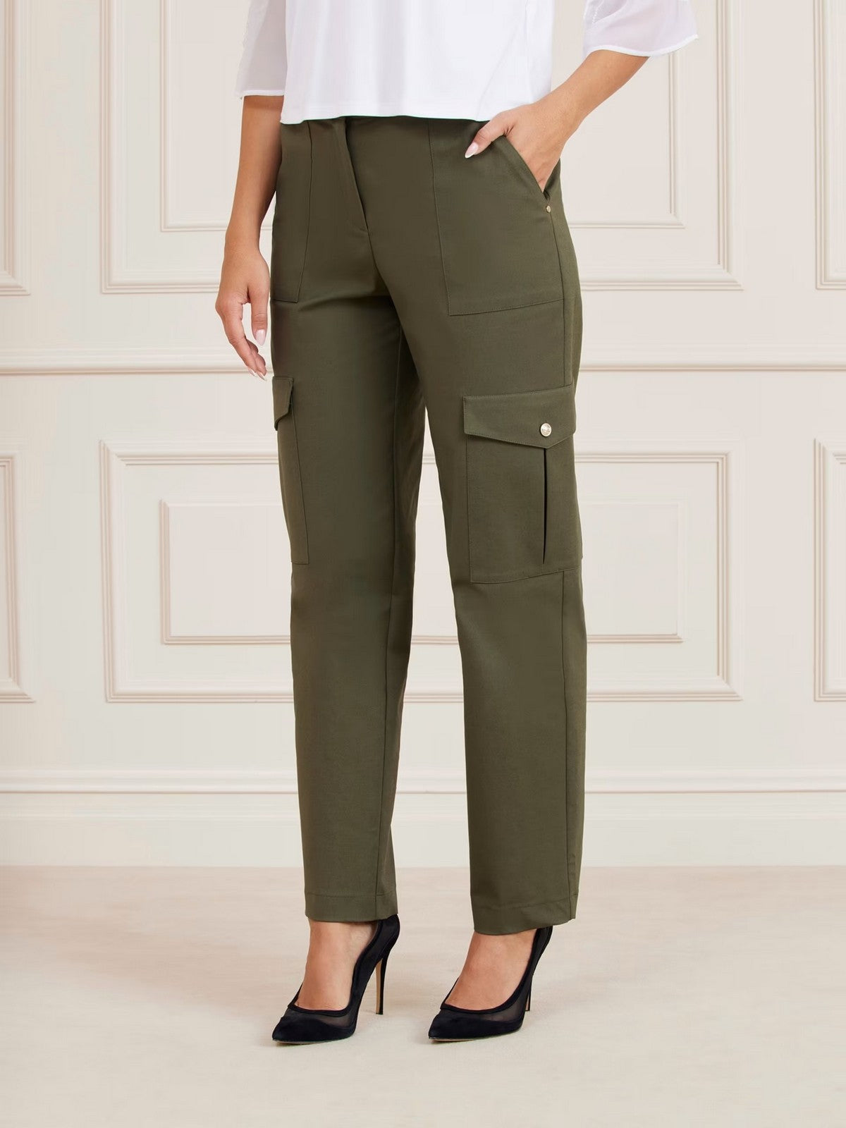 MARCIANO Pantalon cargo Alice pour femme 4YGB16 7124A G8F6 Vert