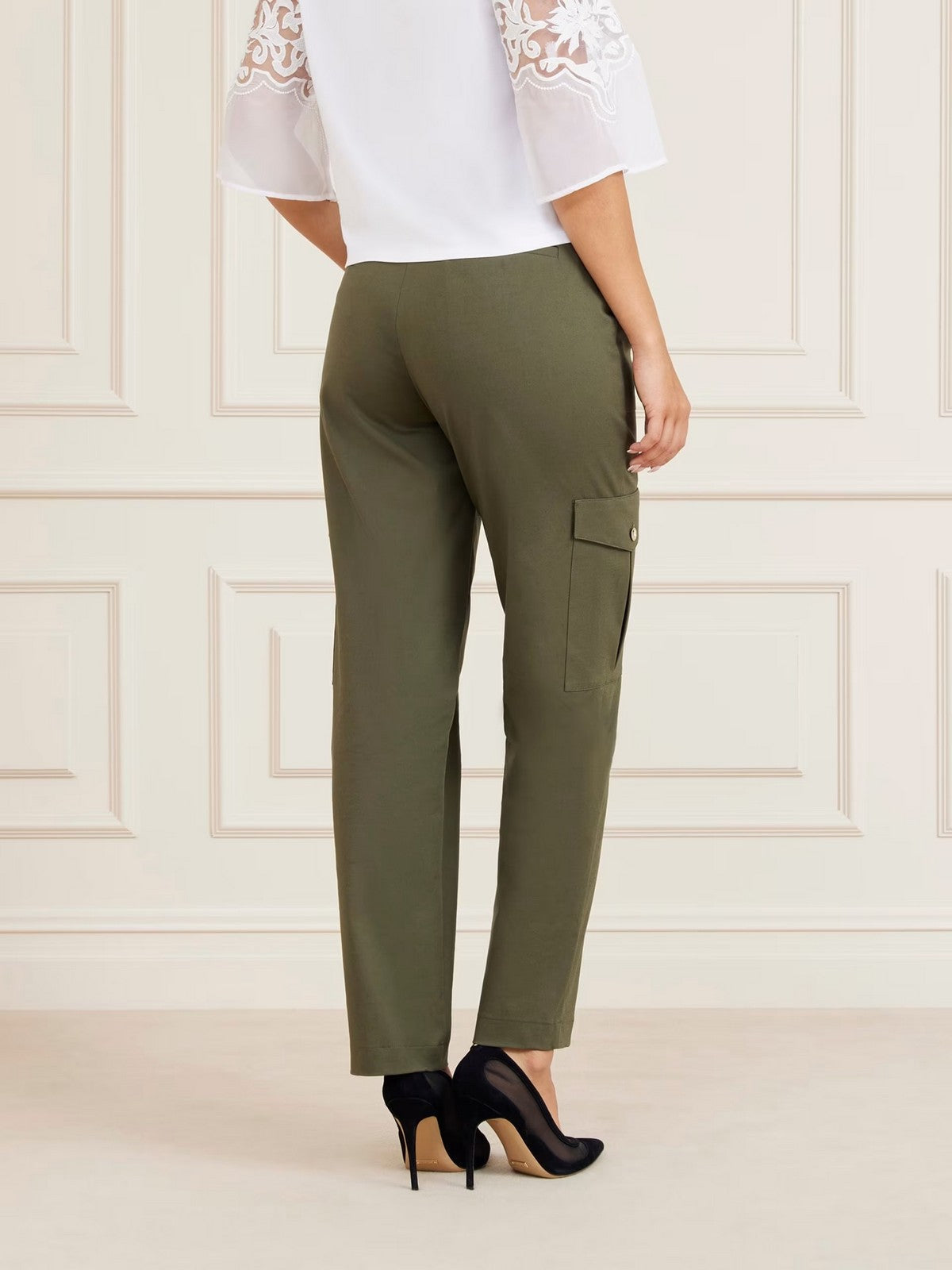 MARCIANO Pantalon cargo Alice pour femme 4YGB16 7124A G8F6 Vert